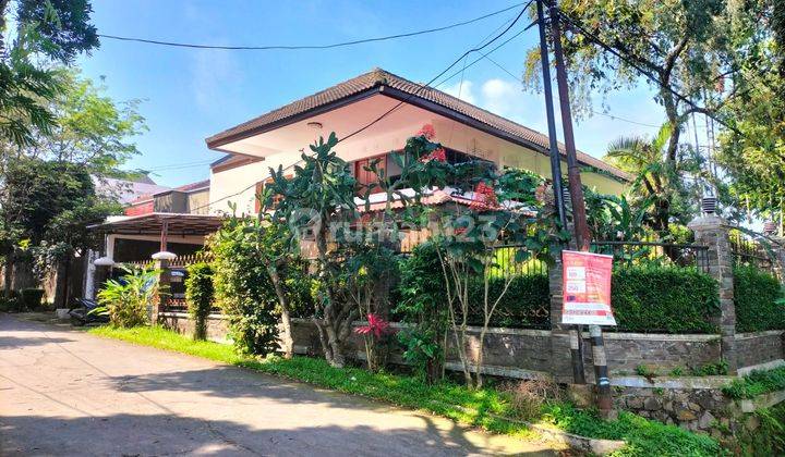 Sewa Rumah Sangat Terawat di Gegerkalong Bandung 1
