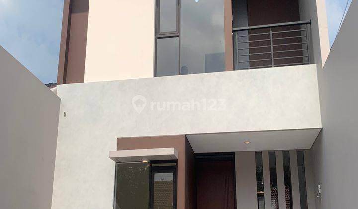 Rumah Modern Eksklusif Di Taman Kopo Indah Bandung 2