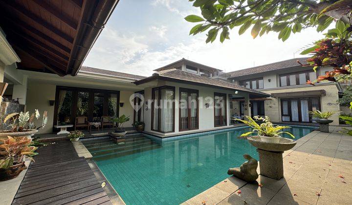 Jual Rumah Eksotis Di Gegerkalong Bandung Ada Swimming Pool  2