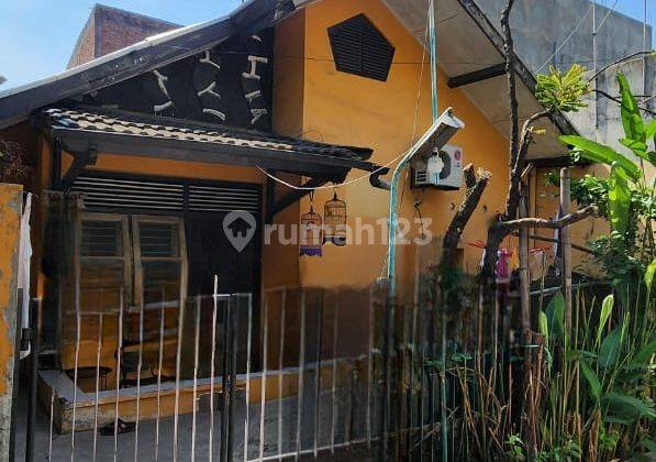 Rumah Tengah Kota, Strategis, Dekat Sekolah Dan Area Bisnis.  1