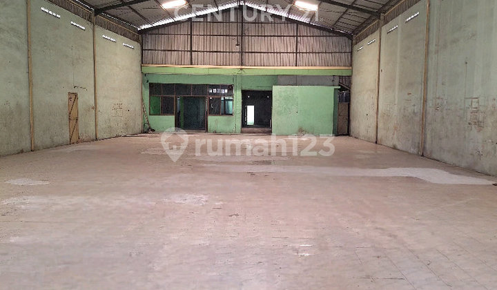 Gudang / Ruang Usaha di Gayamsari Semarang Timur 1