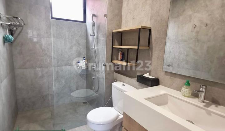 DISEWAKAN APARTEMEN LLOYD 2 BEDROOM - ALAM SUTERA 2