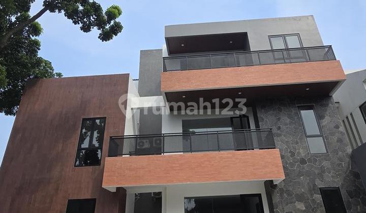 DIJUAL VIEW POOL LANGSUNG SUTERA PALMYRA ALAM SUTERA