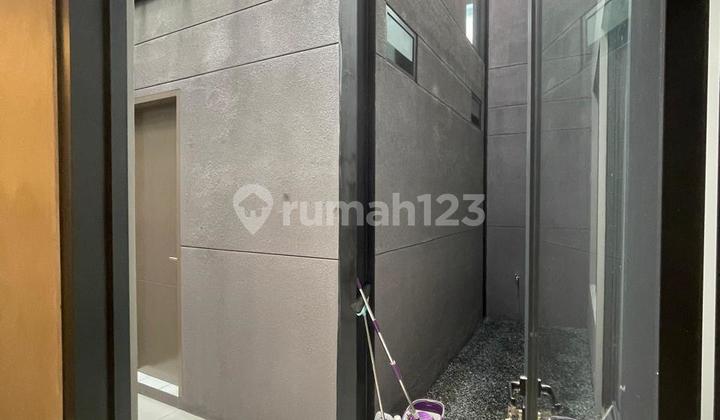 TURUN HARGA DIJUAL RUMAH MEWAH NAVAPARK LYNDON BSD 2