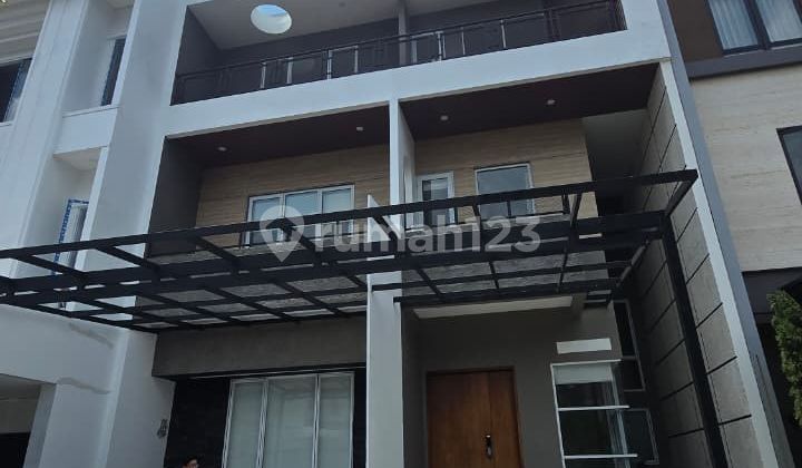 FOR SALE: NEAT AND BEAUTIFUL 3-STORY HOUSE IN SUTERA ONYX, ALAM SUTERA FOR SALE: NEAT AND BEAUTIFUL 3-STORY HOUSE IN SUTERA ONYX, ALAM SUTERA
