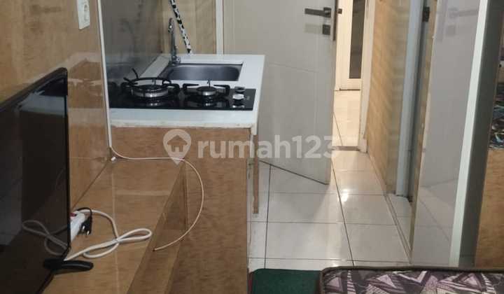 Cozy and Strategic Apartment Near Summarecon Mall Bekasi Cozy and Strategic Apartment Near Summarecon Mall Bekasi
