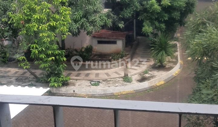 Rumah Sewa 2 Lantai yang Bikin Betah di Jgc Cakung 2