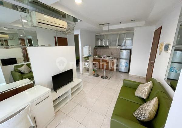 2 BR Apartment From this apartment's window, you can see the city lights up at night in Cawang, East Jakarta.