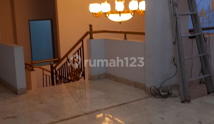 Rumah Mewah Dijual 2 Lantai di Pulogebang Cakung 2