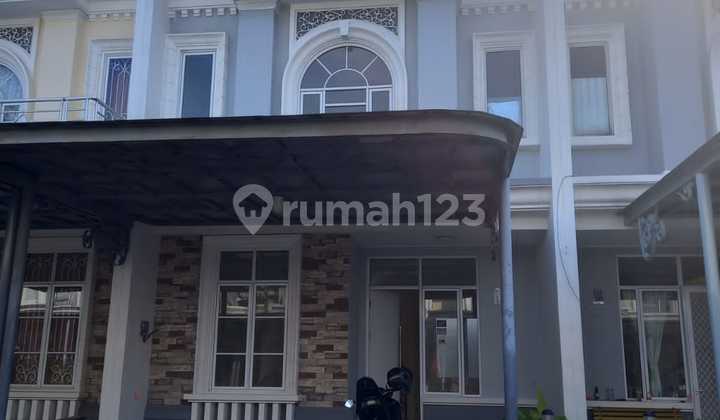 Rumah Gaya Victiria Modern Dekat Aeon Mall Cakung