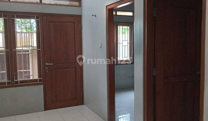 Rumah Minimalis di Baturan Colomadu Kra, dekat pintu tol ngemplak klodran, masih nego, lokasi strategis 5