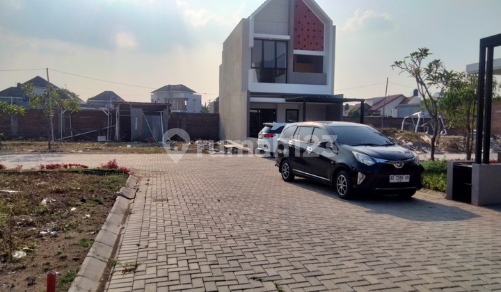 For Rent: Sanatha Kudu Land Solo Baru Cluster House, Near Dr. Oen Hospital