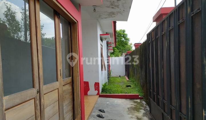 For Sale House in Manahan, Surakarta 2
