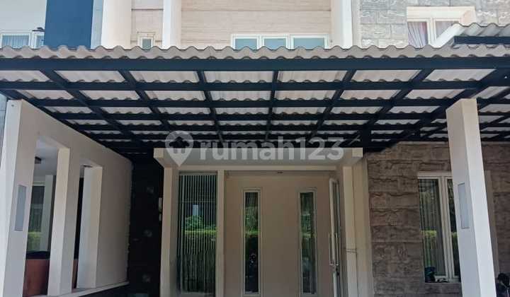 Semi-Furnished House D Gayungsari Ready to Occupy