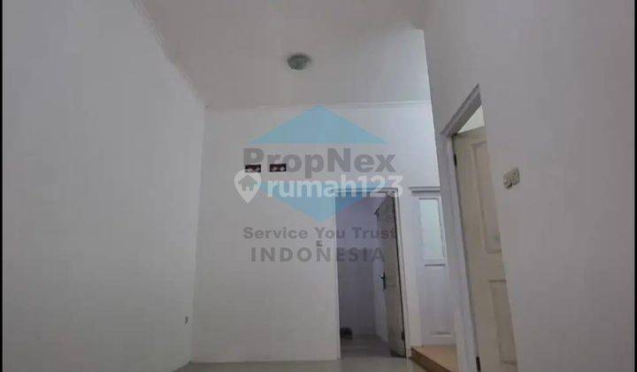 Sewa Rumah Bukit Palma 3KT Murah 2 lantai 2