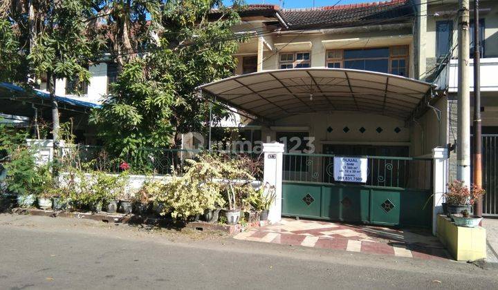 Rumah di TPI wiyung 2 Lantai mewah jual cepat SHM 1