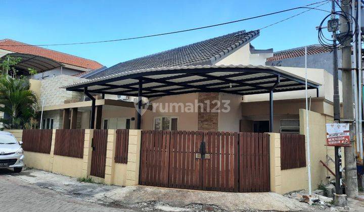 Rumah Hook di Taman Pondok Indah Wiyung Bagus 1