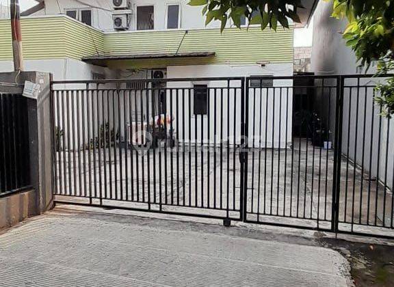 Rumah komplek Kodam Pondok gede Jakarta Timur 1