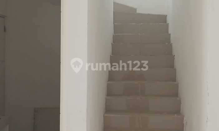 Rumah Balkon Pink Diamond 2 lantai waru juanda 2