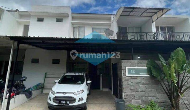 Rumah Minimalis 2 lantai Decasa Residence Lakarsantri 1