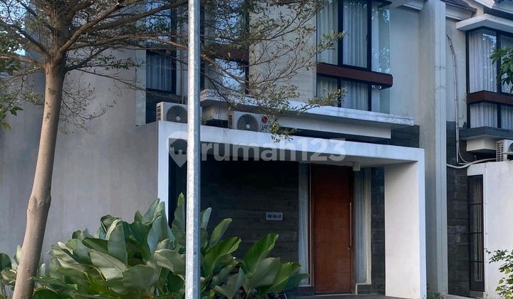 Rumah Northwest Lake Citraland Utara Bagus