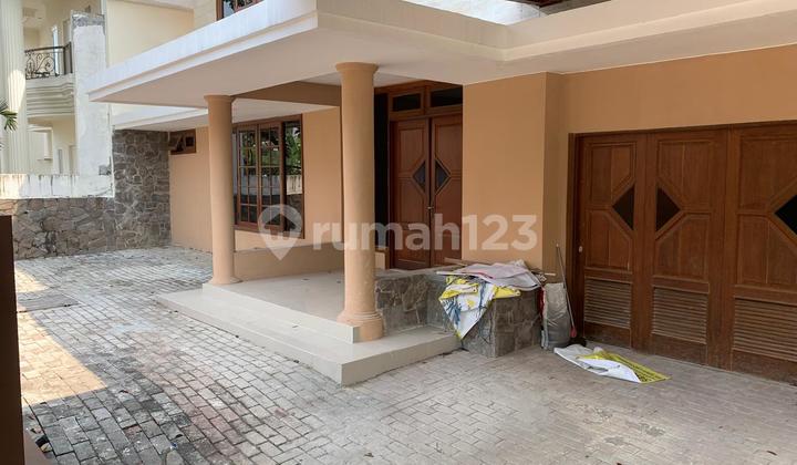 Graha Family House Already Renovated Nicely 2 Floors 2