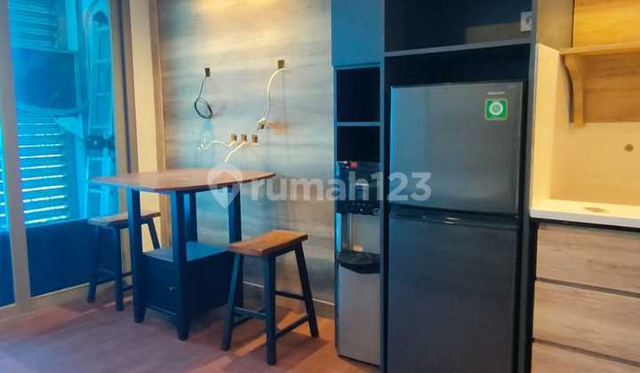 La Riz Apartment 1Br 10th Floor Pakuwon Mall