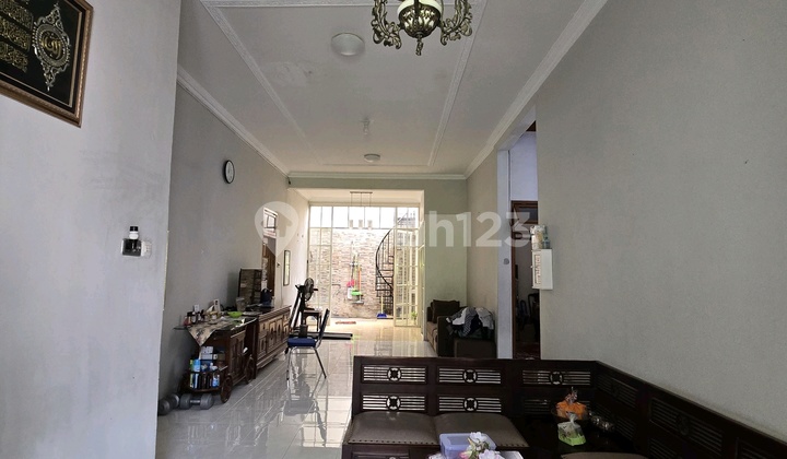 Ketintang Permai 2-Story House South Surabaya 2