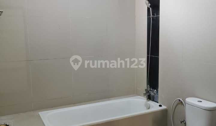Dijual Rumah Modern Minimalis 1.6 Are 3 BR Jln. Moh Yamin Renon 11