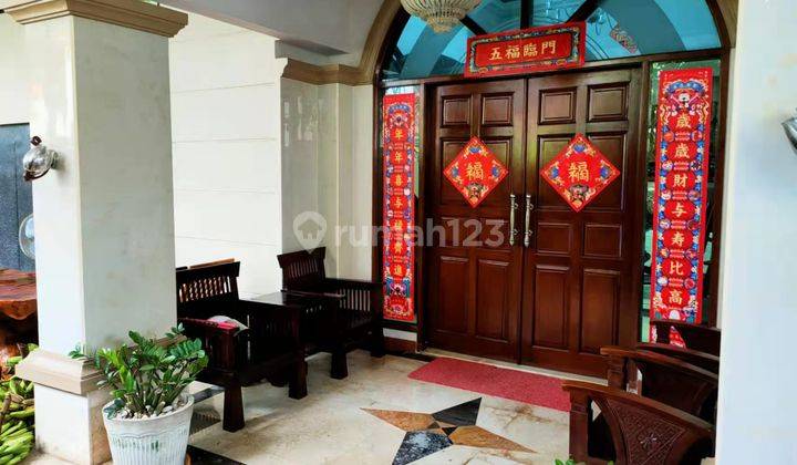 For Sale Large Villa in Panjer, Denpasar One Gate System 2