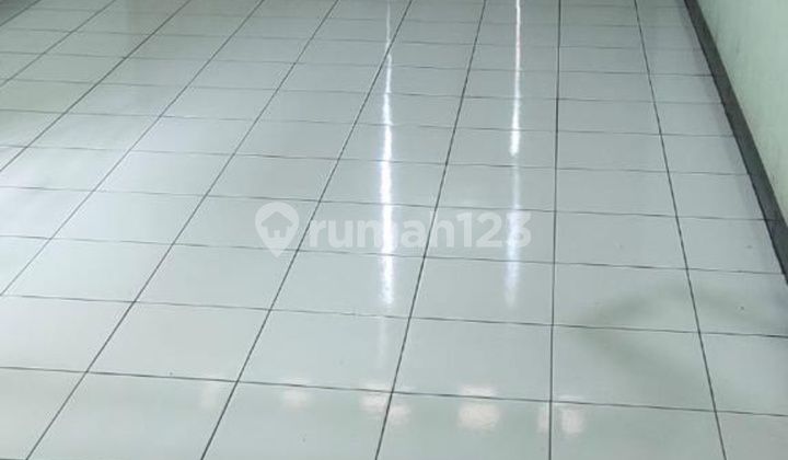 For Sale Quickly, Ready to Occupy House in Buah Batu