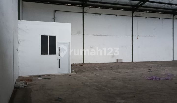 Strategic Warehouse on the Side of Ciparay-Majalaya Highway Strategic Warehouse on the Side of Ciparay-Majalaya Highway