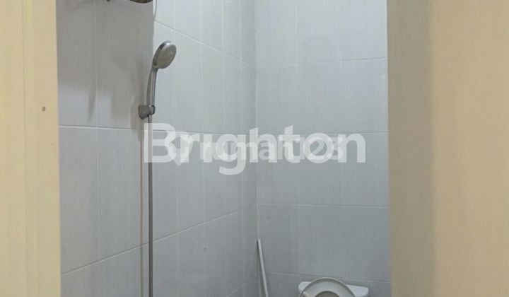 RUMAH SIAP PAKAI! KONDISI TERAWAT DAN BAGUS! SUDAH DI RENOV DAN TIDAK BANJIR!! 2