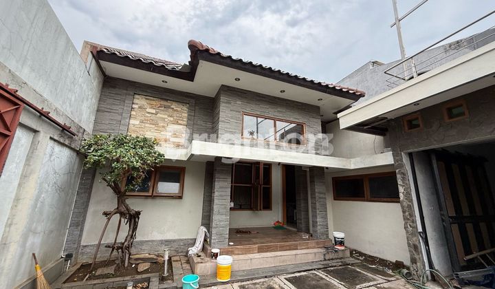 RUMAH DI SOLOBARU!! LINGKUNGAN NYAMAN, DEKAT MALL PAKUWON, THE PARK DAN OFFICE AREA!!! ISTIMEWA RUMAH DI SOLOBARU!! LINGKUNGAN NYAMAN, DEKAT MALL PAKUWON, THE PARK DAN OFFICE AREA!!! ISTIMEWA