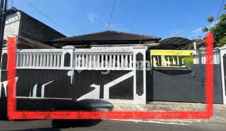 RUMAH DI KARTASURA KOTA, LOKASI BAGUS DAN STRATEGIS!! MINIM RENOVASI!! ISTIMEWA RUMAH DI KARTASURA KOTA, LOKASI BAGUS DAN STRATEGIS!! MINIM RENOVASI!! ISTIMEWA