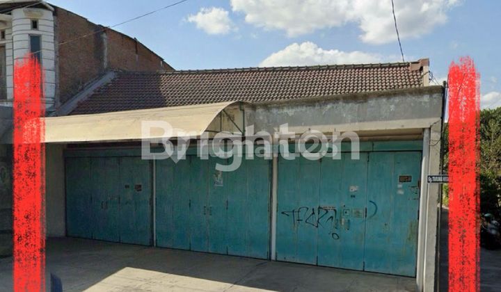 RUMAH DAN RUANG USAHA DI JALAN ADI SUMARMO, LOKASI EMAS DEKAT TOL!!! DEKAT SUPERINDO 2