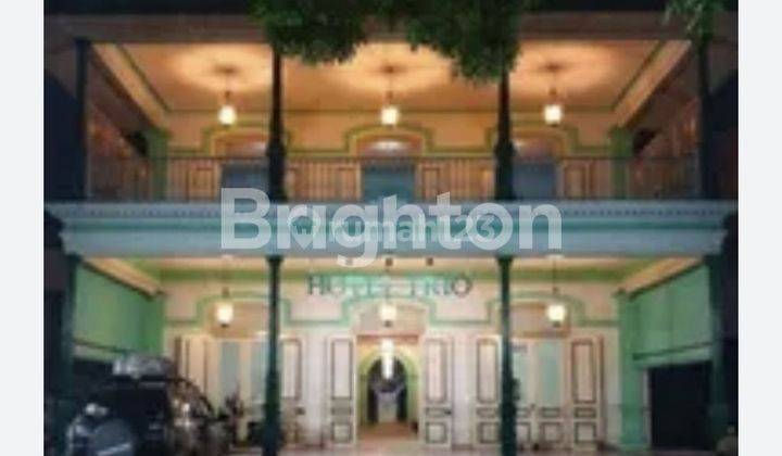 HOTEL LEGENDARIS DAN BERSEJARAH!! KONDISI BANGUNAN CUKUP KOKOH DAN ISTIMEWA!! SIAP DI TAKEOVER! TIDAK BANJIR! LEBAR DEPAN 24 M 1