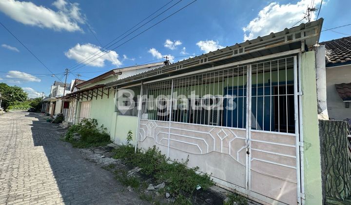 RUMAH SIAP PAKAi!!! LUAS LINGKUNGAN BAGUS! PREMIUM!! KOTA SOLOBARU 1