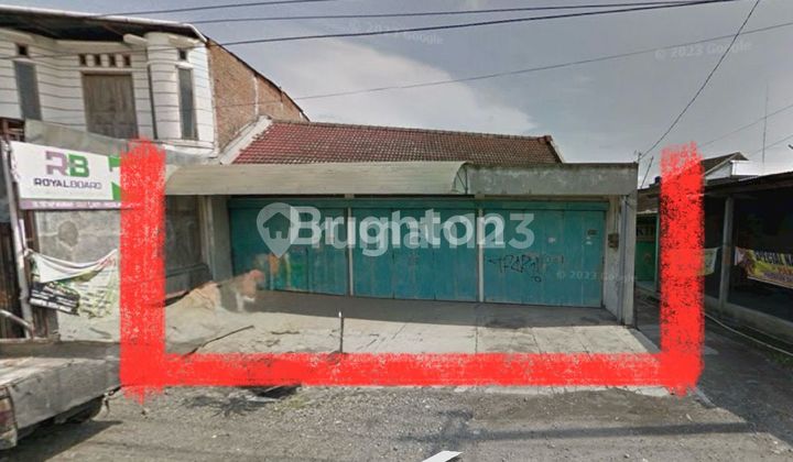 RUMAH DAN RUANG USAHA DI JALAN ADI SUMARMO, LOKASI EMAS DEKAT TOL!!! DEKAT SUPERINDO