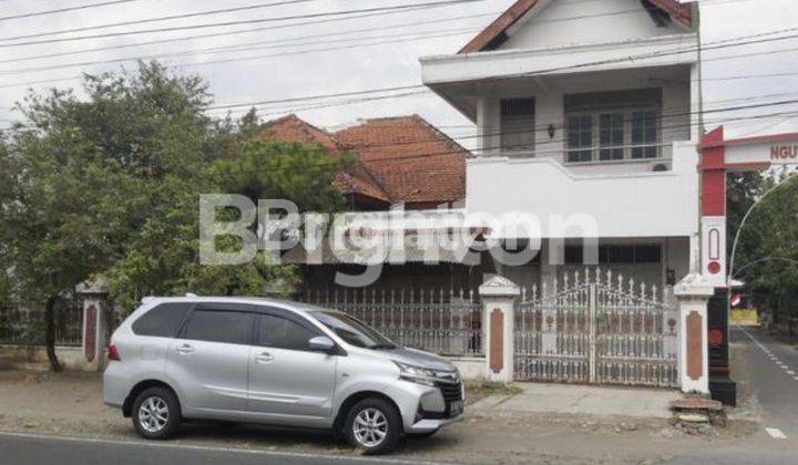 RUMAH SIAP HUNI, BANGUNAN KOKOH DAN TERAWAT! LOKASI 0M JALAN RAYA NGUTER! DEKAT PASAR DAN KULINER!!! 1