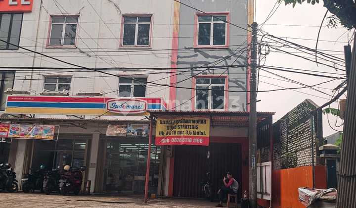 Jl Raya Bogor Cilodong Depok Shop House 3.5 Floors 10x4 meters Strategic For Rent