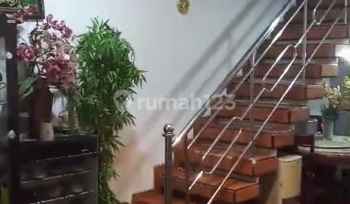 Dijual Rumah Tinggal 2 Lantai Di Tanah Abang Jakarta Pusat Dijual Rumah Tinggal 2 Lantai Di Tanah Abang Jakarta Pusat