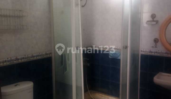 Rumah di Taman Beverly perum Lippo Cikarang