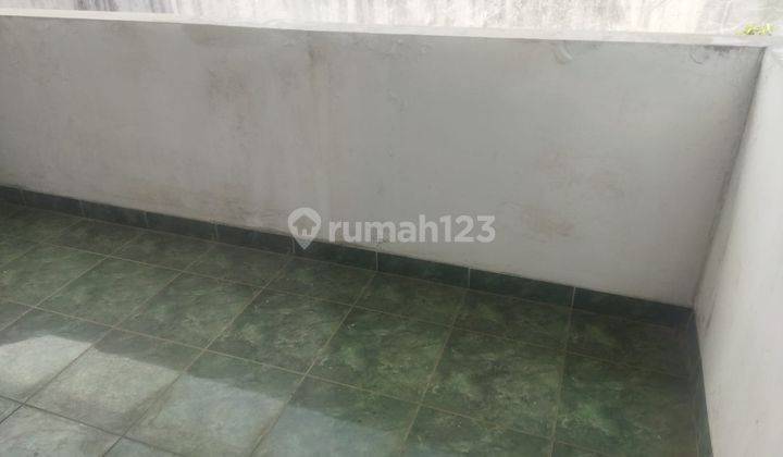 Rumah di Taman Beverly perum Lippo Cikarang