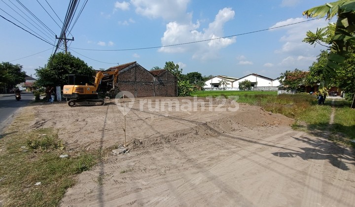 Berbah Kalasan Plot 7 Minutes to Adisucipto Airport Jogja