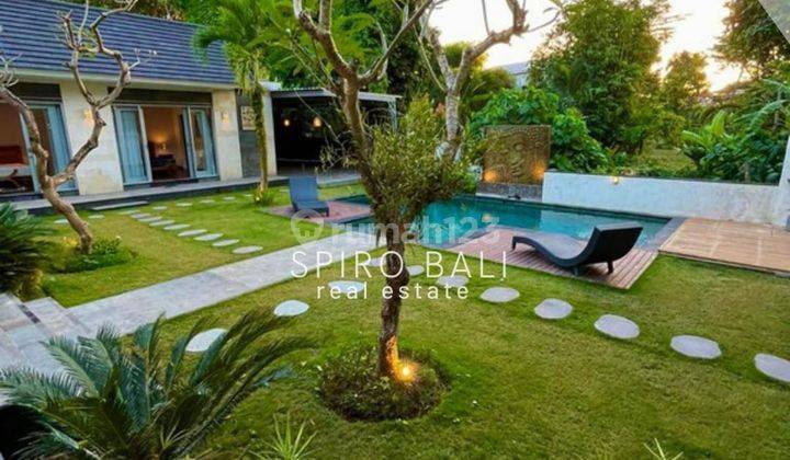 Lease Hold 4 BR Brand New Villa Tropical Garden Pererenan Canggu 1