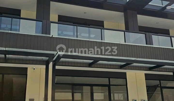 For Rent: 3-Story Shop House in Sorrento Grande West, Gading Serpong