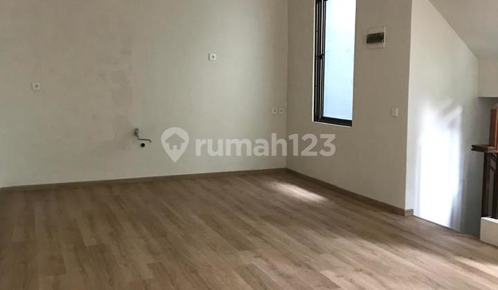 Rumah Bagus Unfurnished di BSD, Tangerang 2