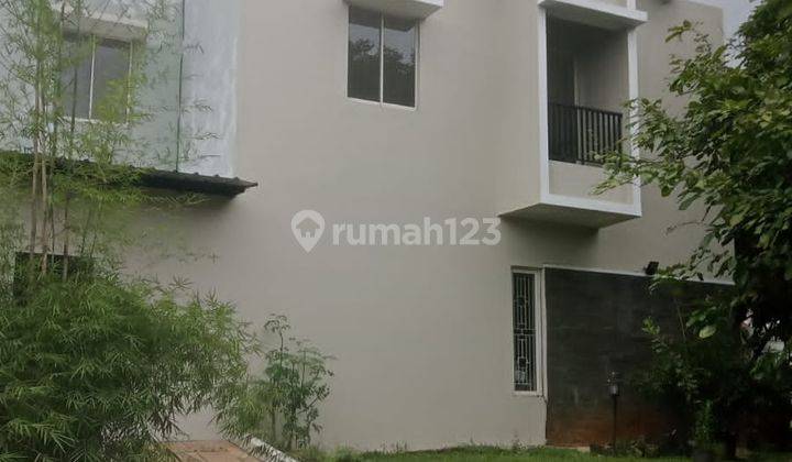 Rumah di Kawasan Pondok Hijau Golf  Summarecon Gading Serpong  2