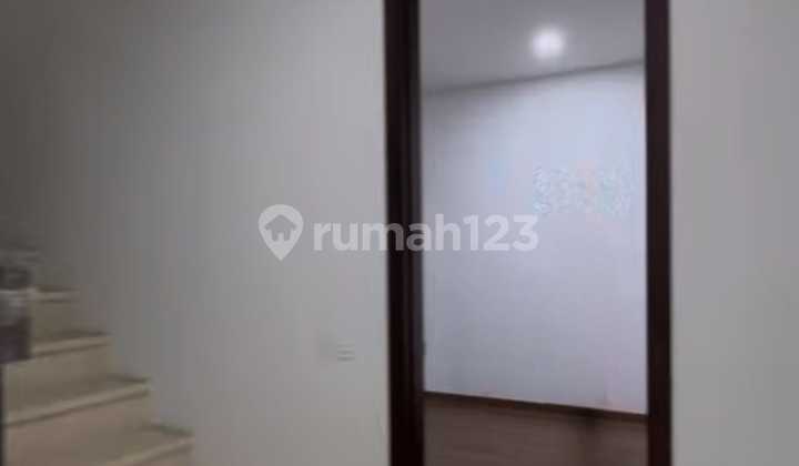 Cheap Sale Nice Ready-to-Live House in Zora BSD South Tangerang 2